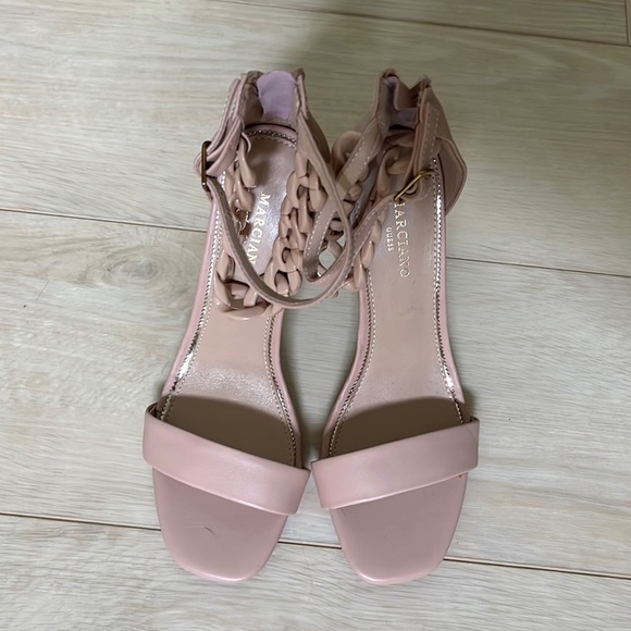 Marciano Chain Strap Heel Size 38 - Picture 2 of 5